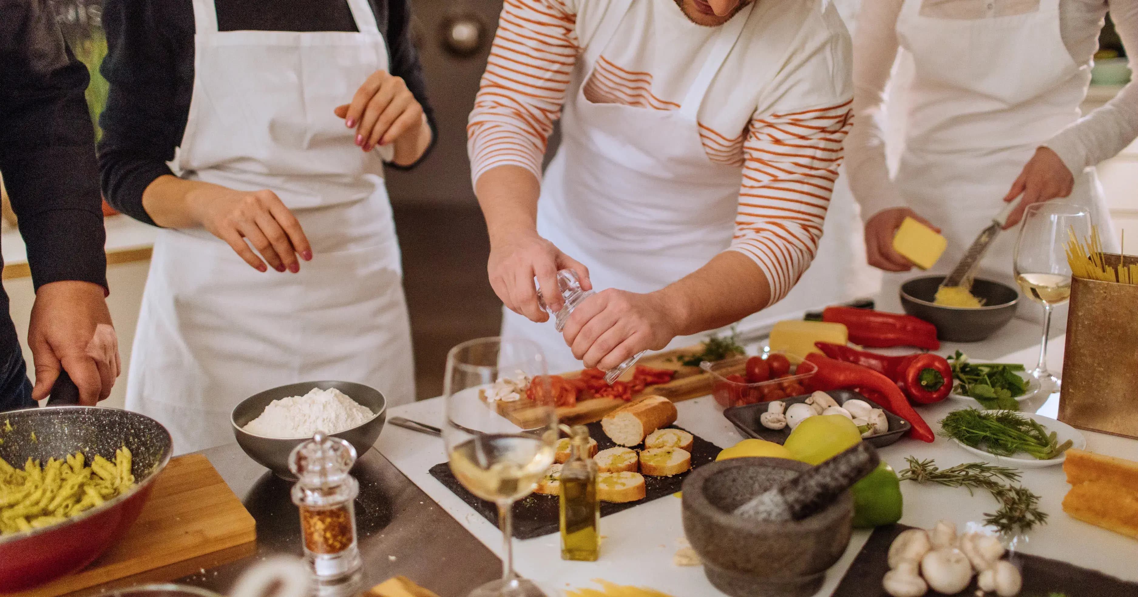 Italiensk matlagning för singlar i Stockholm | A Tavola x MinglMe