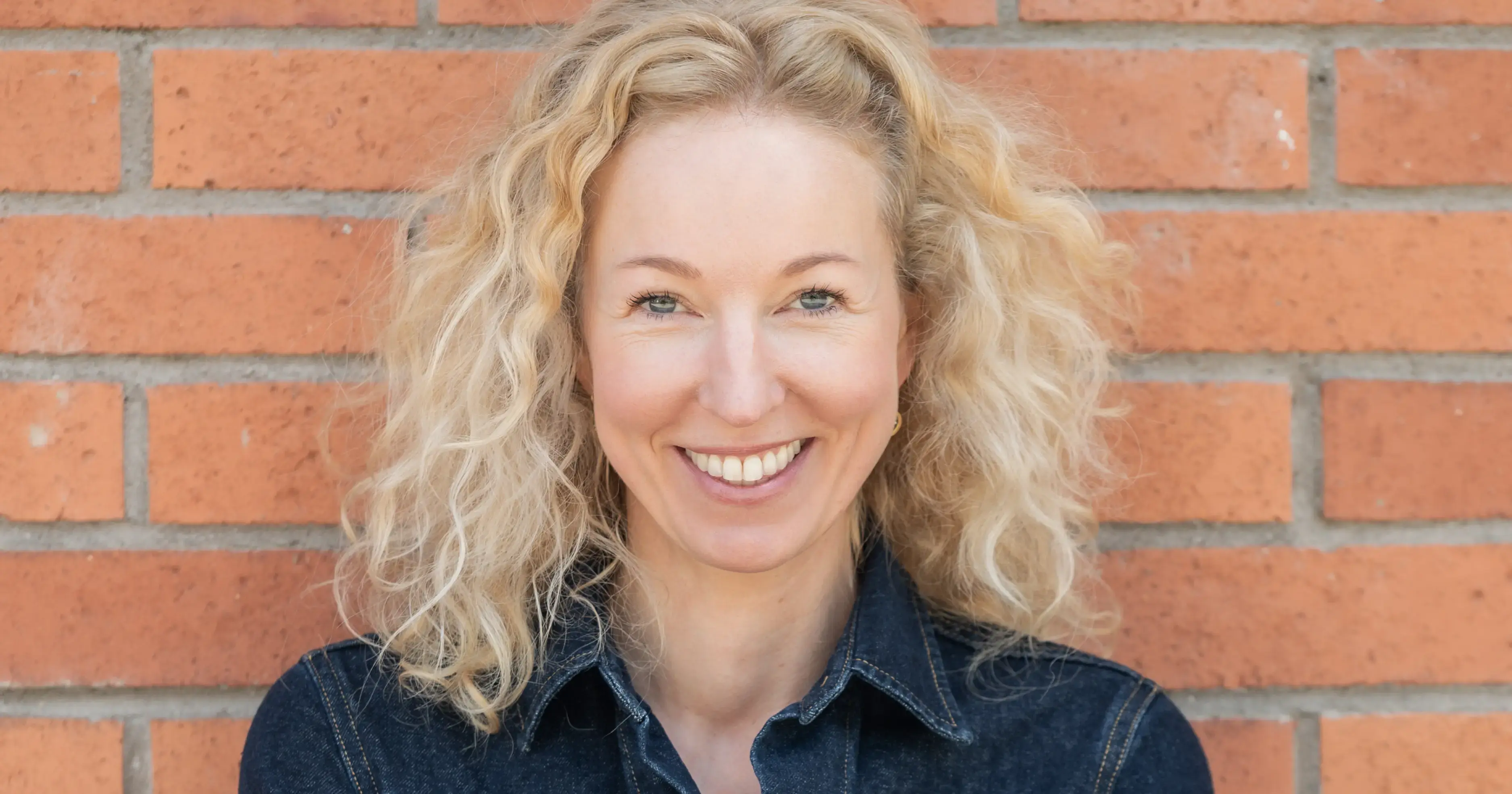 How MinglMe Works - and Why It's Different